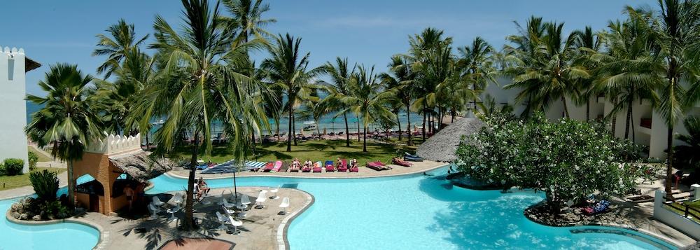 Bamburi Beach Hotel Exterior photo