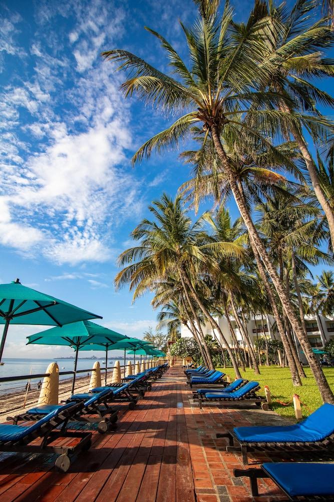 Bamburi Beach Hotel Exterior photo